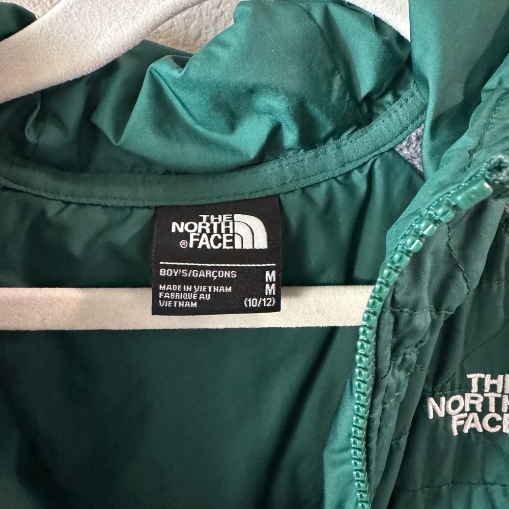 Boys The North Face Green and Heather Gray Light Jacket - Picture 4 of 10